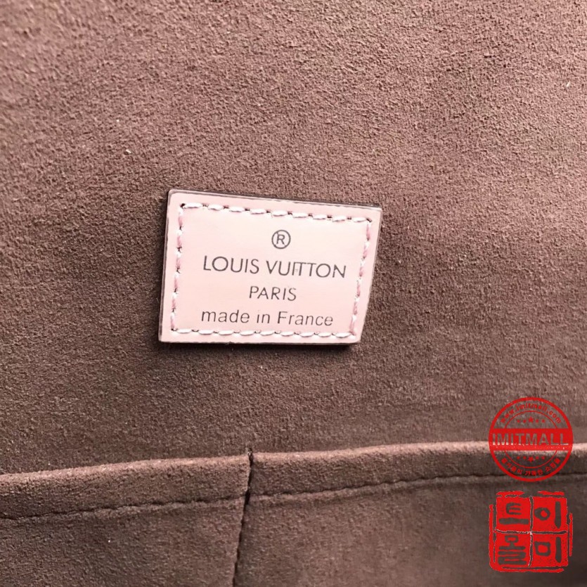 louis_vuitton_xxxxx_big_00008.jpg