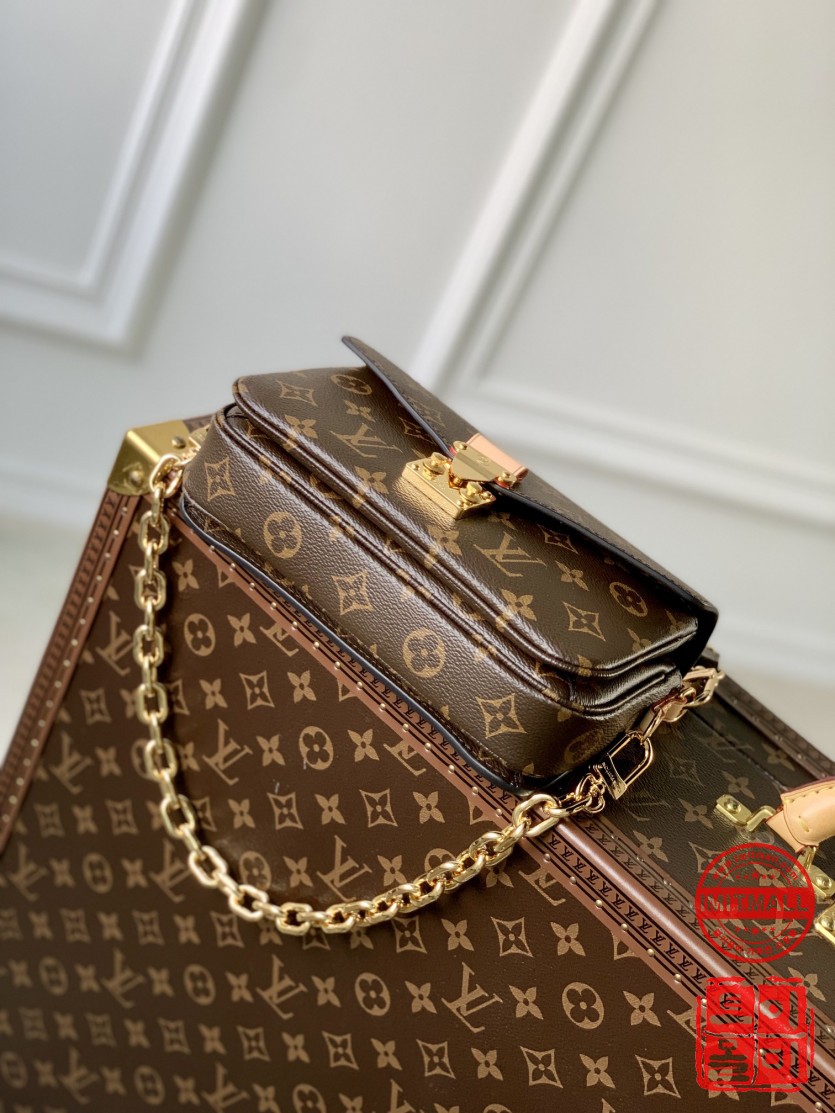 louis_vuitton_xxxxx_big_00004.jpg