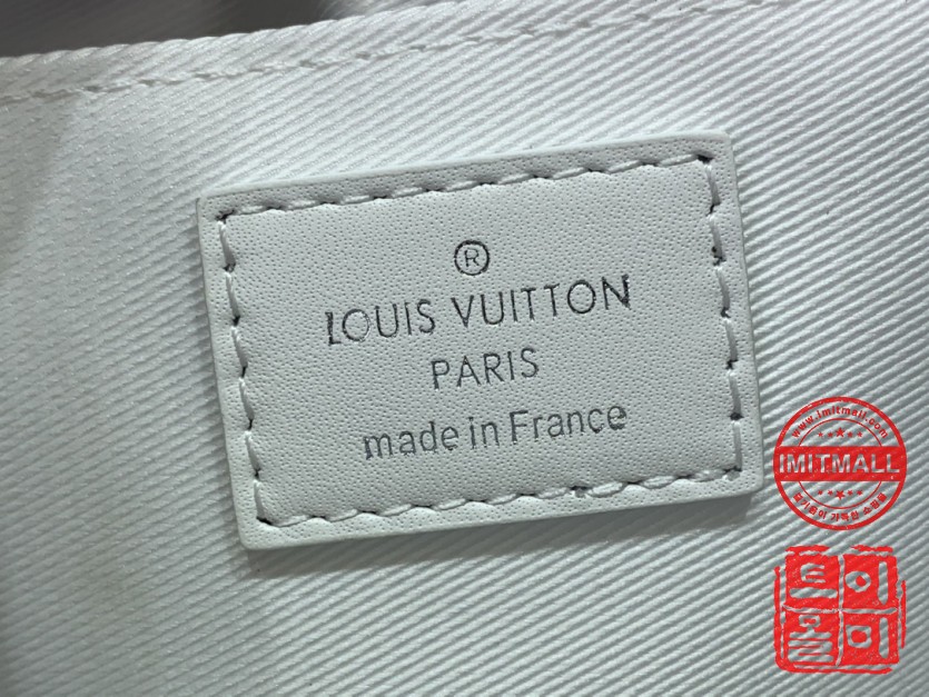 louis_vuitton_xxxxx_big_00008.jpg