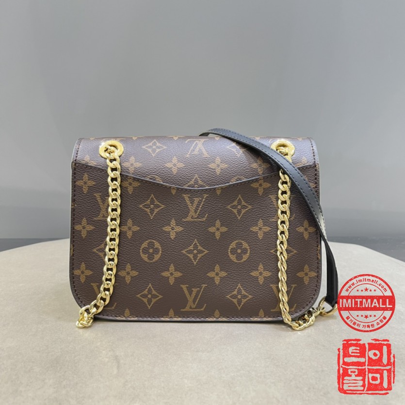 louis_vuitton_xxxxx_big_00002.jpg
