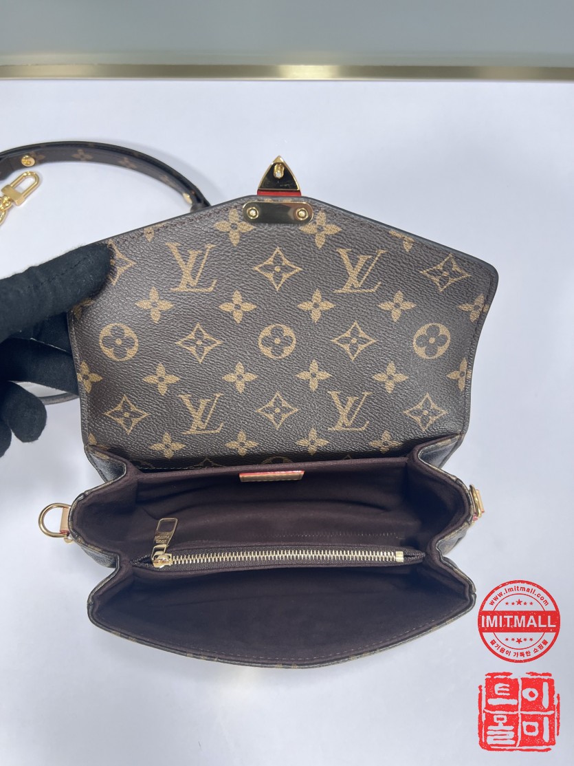 louis_vuitton_xxxxx_big_00018.jpg