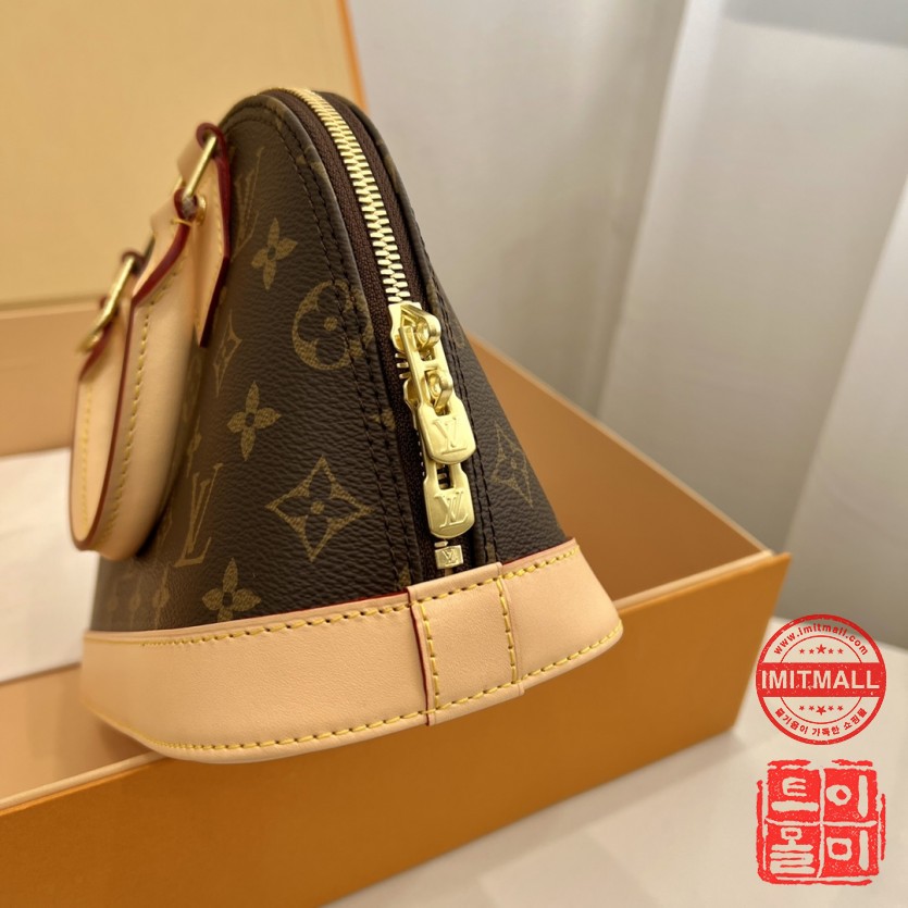 louis_vuitton_xxxxx_big_00010.jpg