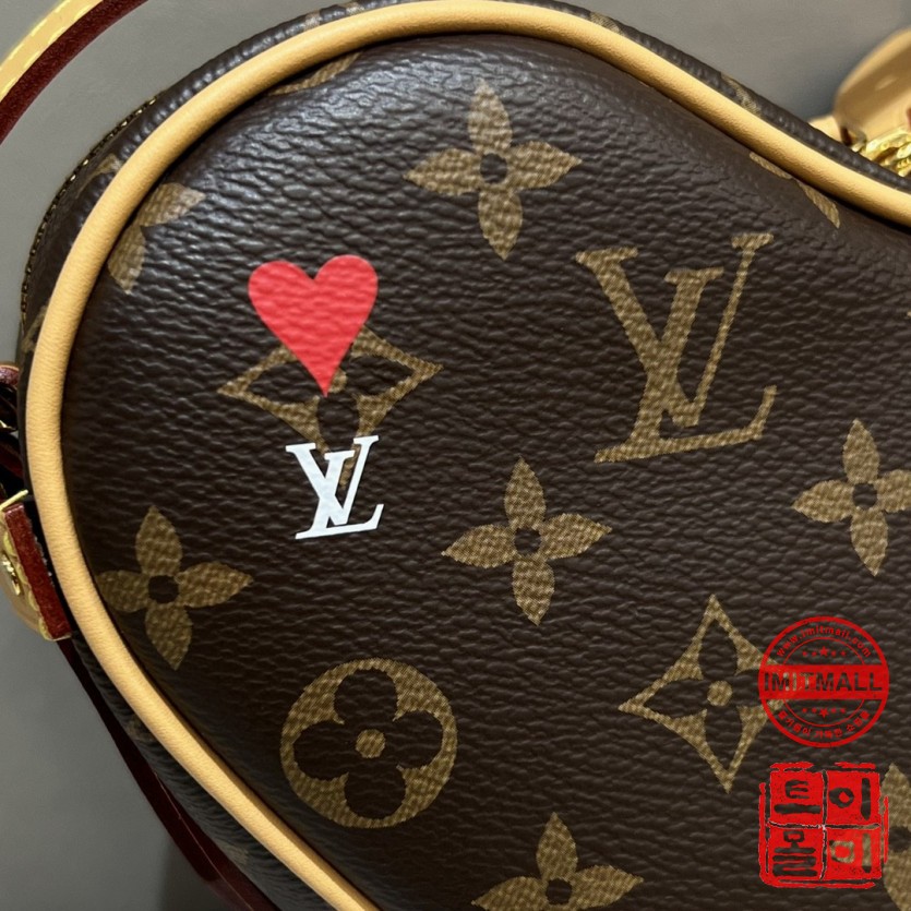 louis_vuitton_xxxxx_big_00008.jpg