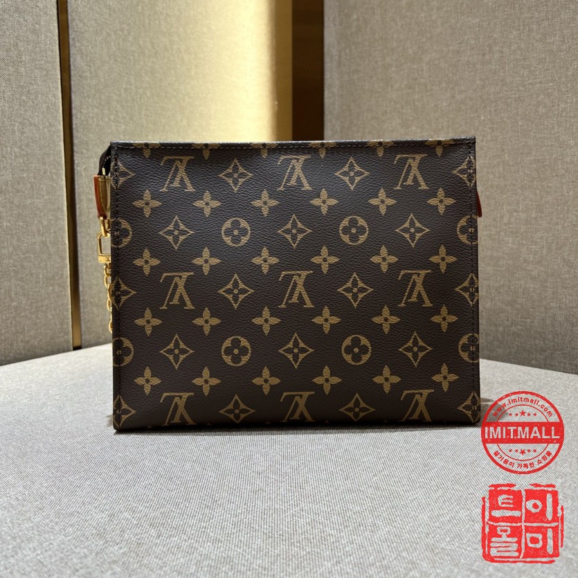 louis_vuitton_xxxxx_big_00004.jpg