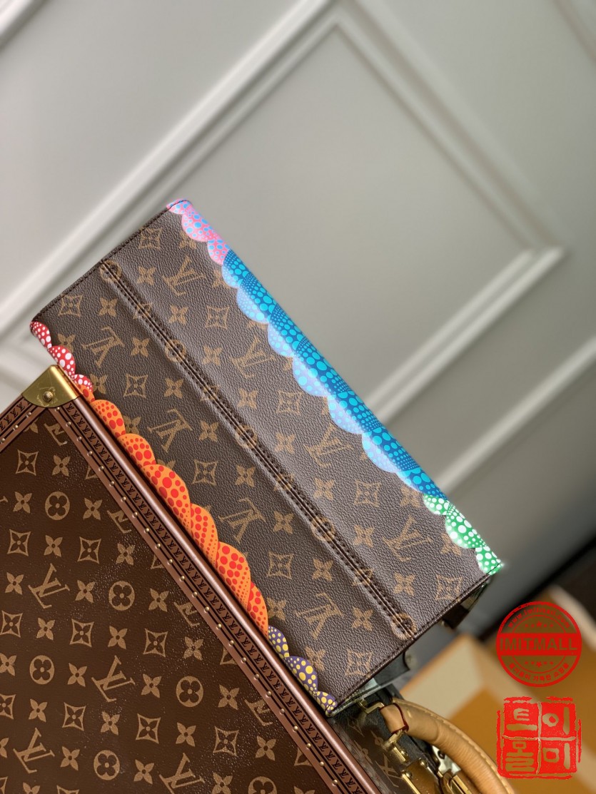 louis_vuitton_xxxxx_big_00005.jpg