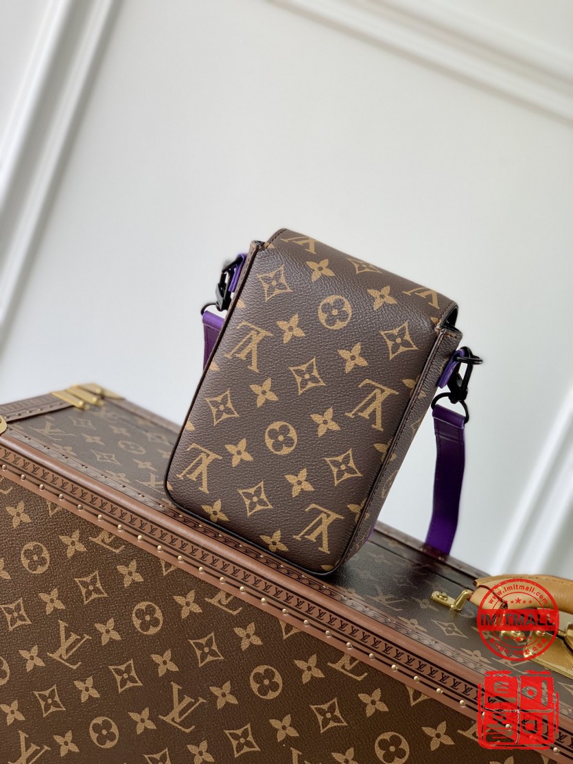 louis_vuitton_xxxxx_big_00004.jpg