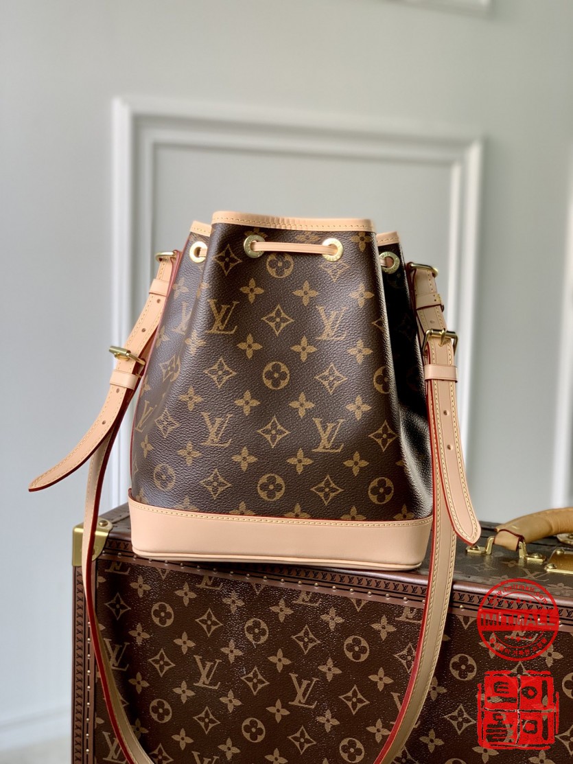 louis_vuitton_xxxxx_big_00002.jpg