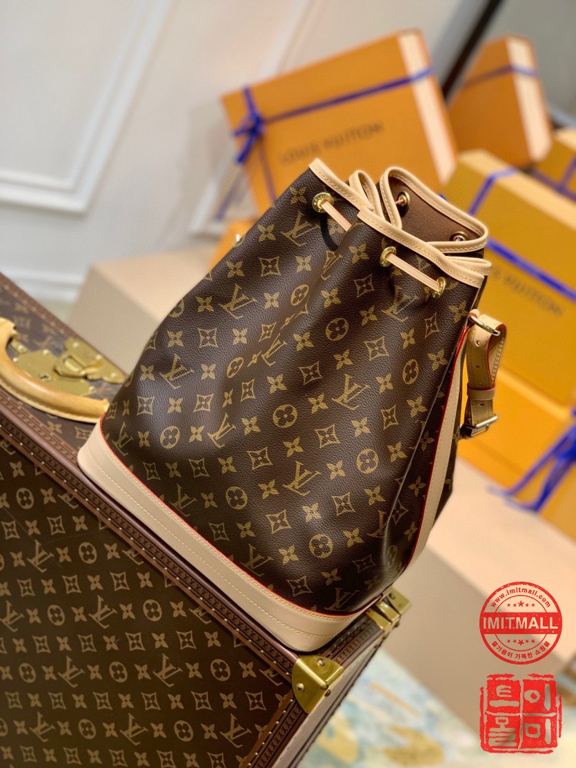 louis_vuitton_xxxxx_big_00002.jpg