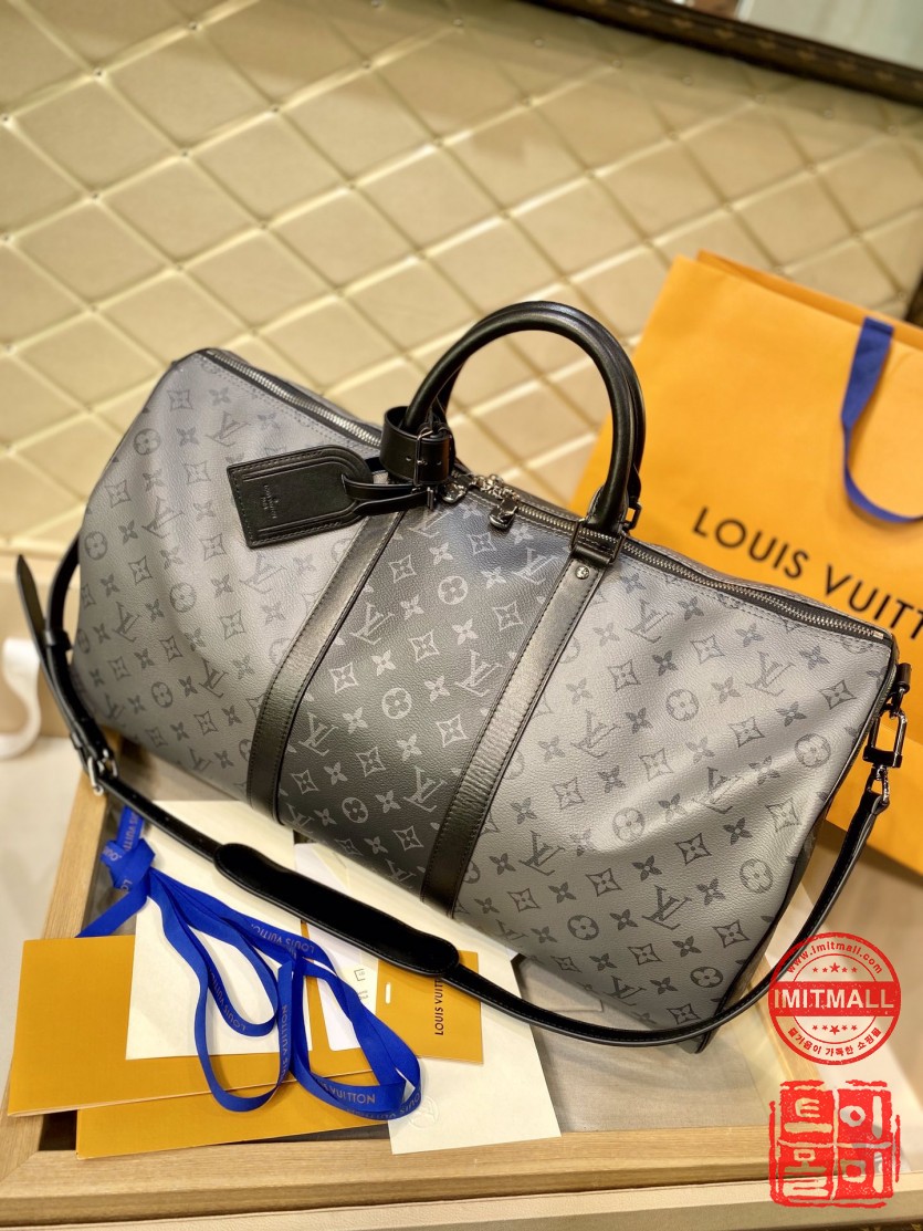 louis_vuitton_xxxxx_big_00001.jpg