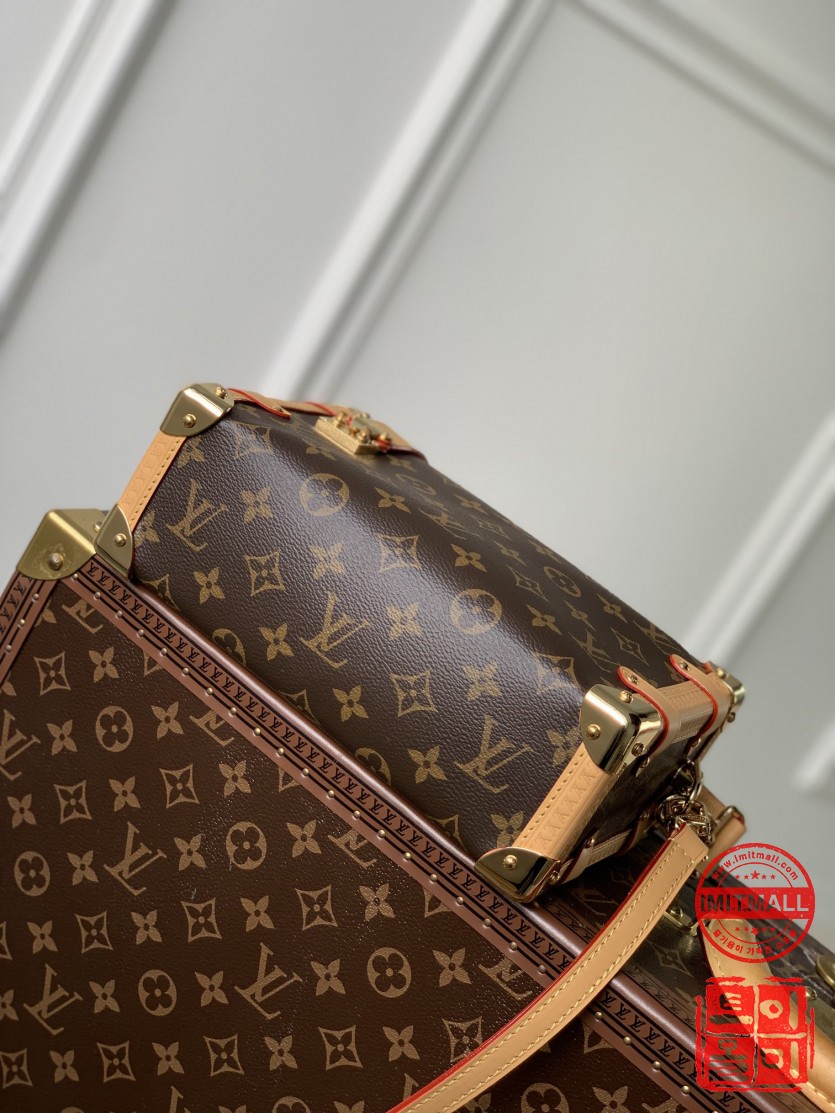 louis_vuitton_xxxxx_big_00005.jpg