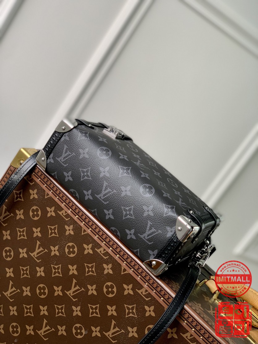 louis_vuitton_xxxxx_big_00004.jpg