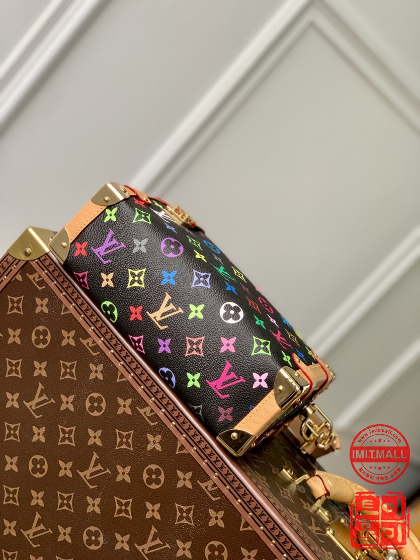 louis_vuitton_xxxxx_big_00004.jpg