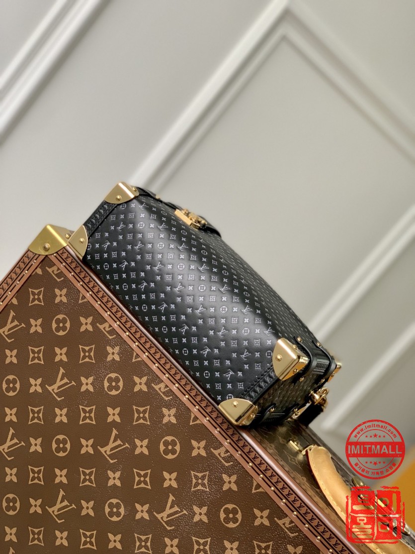 louis_vuitton_xxxxx_big_00004.jpg