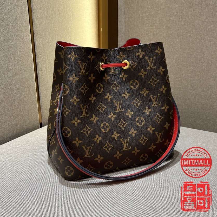 louis_vuitton_xxxxx_big_00003.jpg