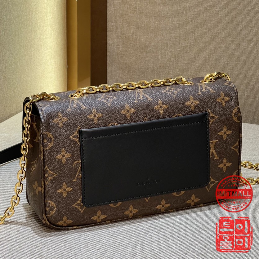 louis_vuitton_xxxxx_big_00004.jpg