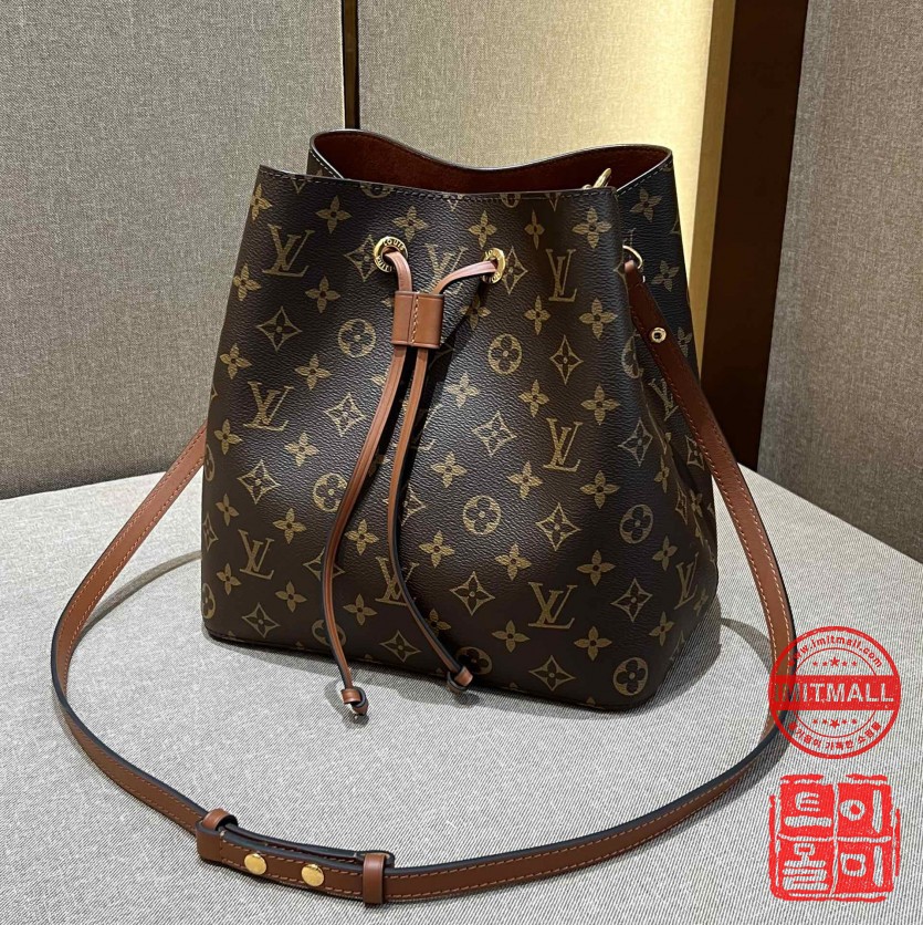 louis_vuitton_xxxxx_big_00002.jpg