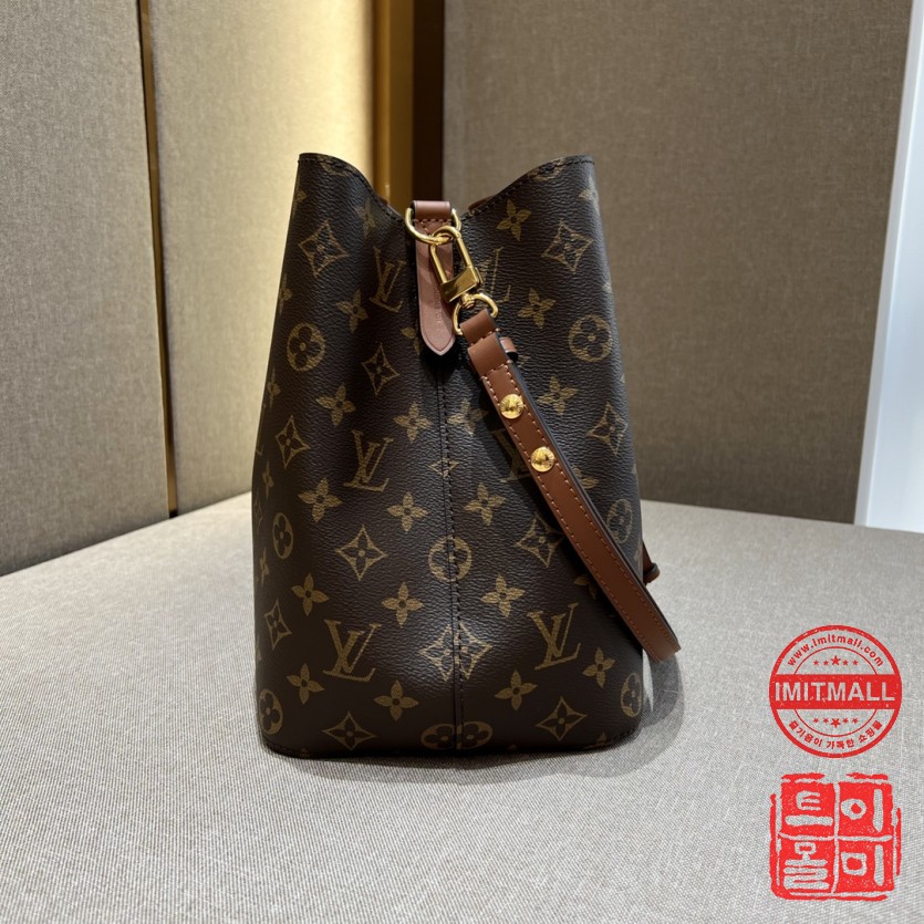 louis_vuitton_xxxxx_big_00004.jpg