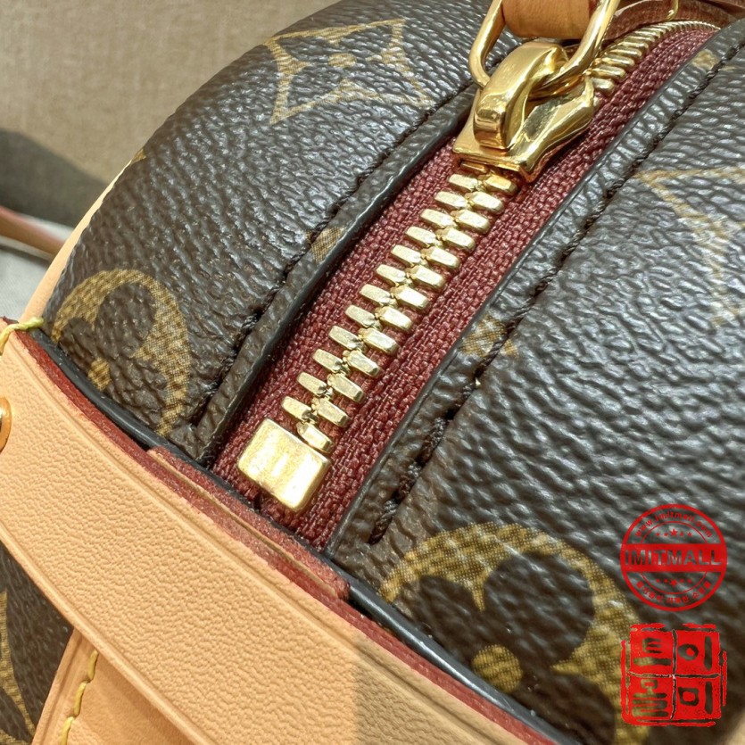 louis_vuitton_xxxxx_big_00006.jpg