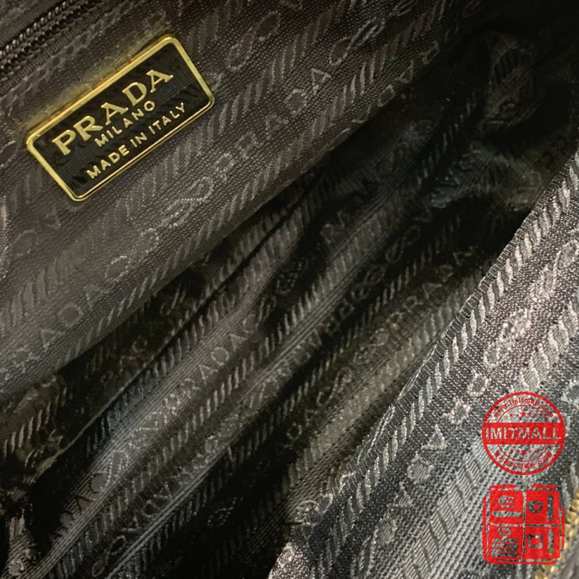 prada_xxxxx_big_00007.jpg