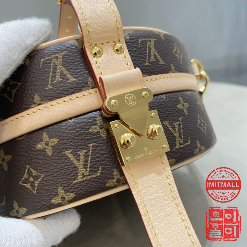 louis_vuitton_xxxxx_big_00006.jpg