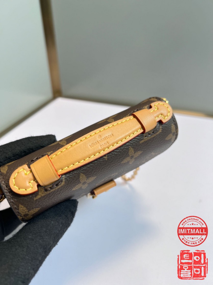 louis_vuitton_xxxxx_big_00005.jpg