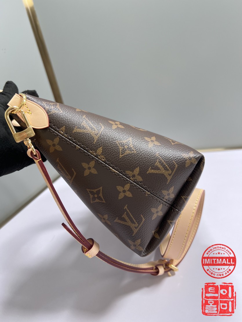 louis_vuitton_xxxxx_big_00004.jpg