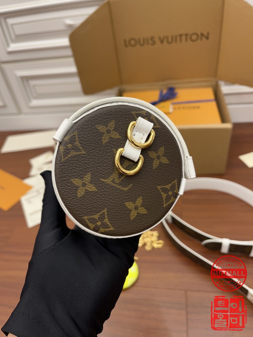 louis_vuitton_xxxxx_big_00014.jpg