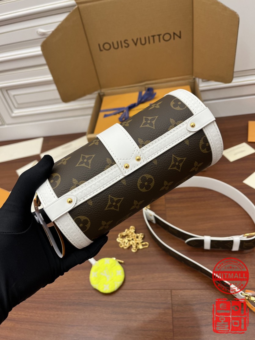 louis_vuitton_xxxxx_big_00015.jpg
