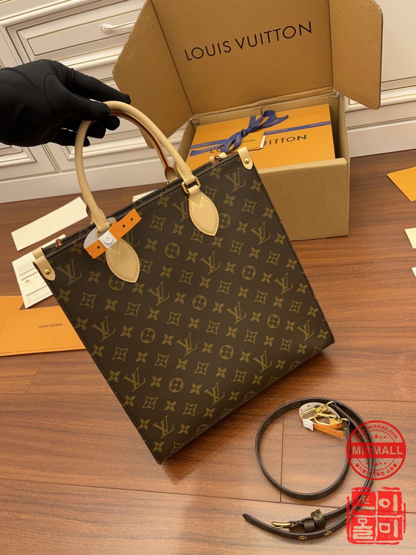 louis_vuitton_xxxxx_big_00018.jpg