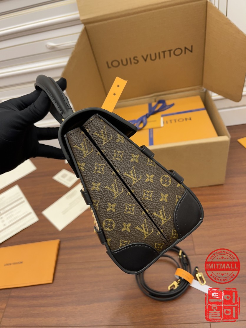 louis_vuitton_xxxxx_big_00007.jpg