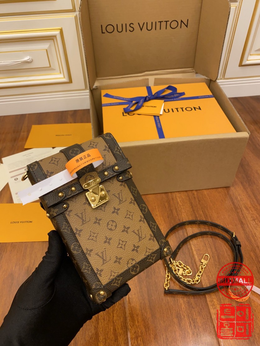 louis_vuitton_xxxxx_big_00001.jpg