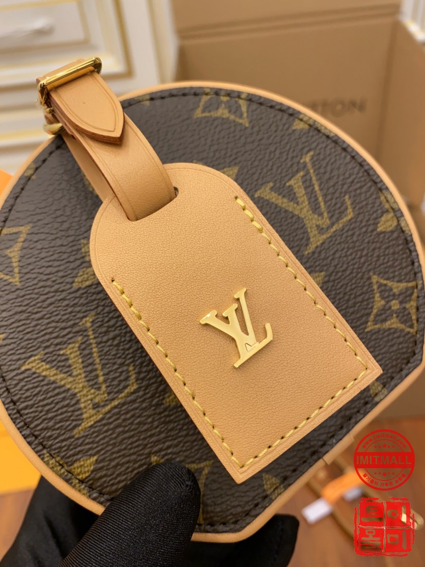 louis_vuitton_xxxxx_big_00010.jpg