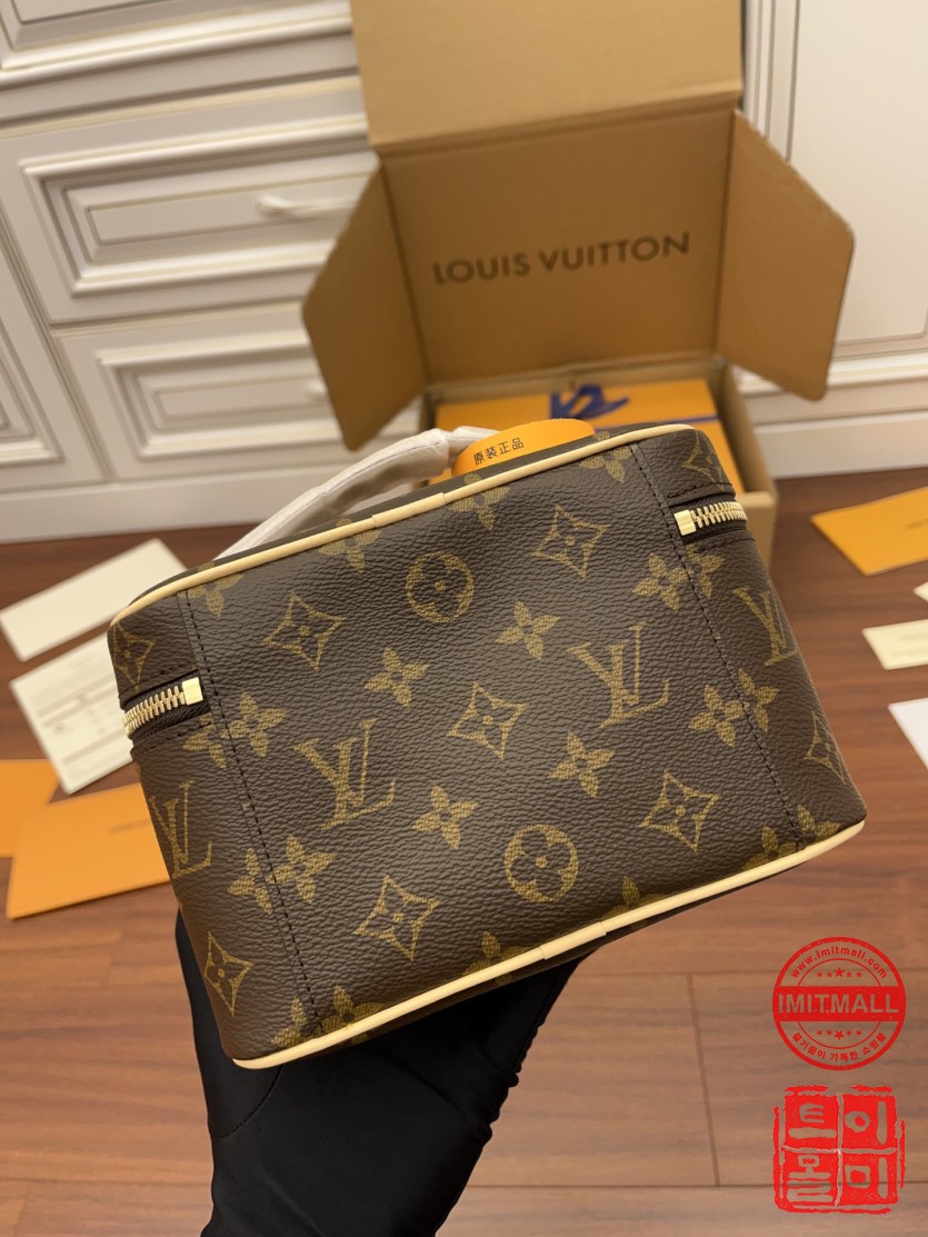 louis_vuitton_xxxxx_big_00002.jpg