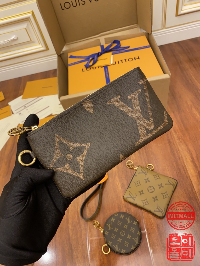 louis_vuitton_xxxxx_big_00007.jpg