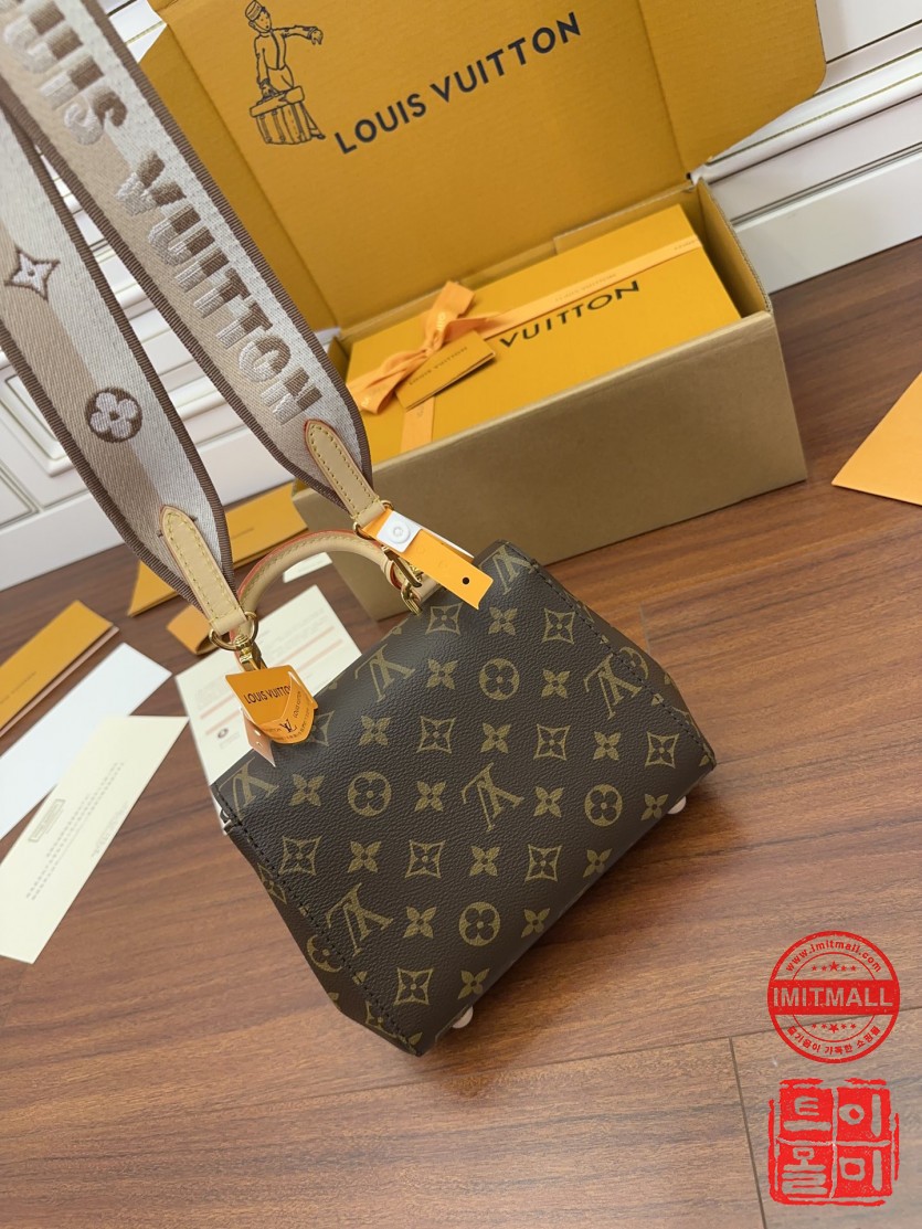 louis_vuitton_xxxxx_big_00002.jpg