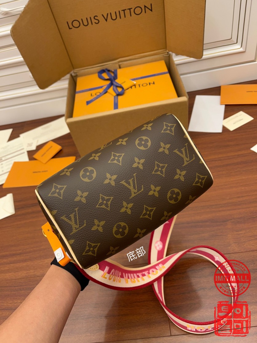 louis_vuitton_xxxxx_big_00003.jpg