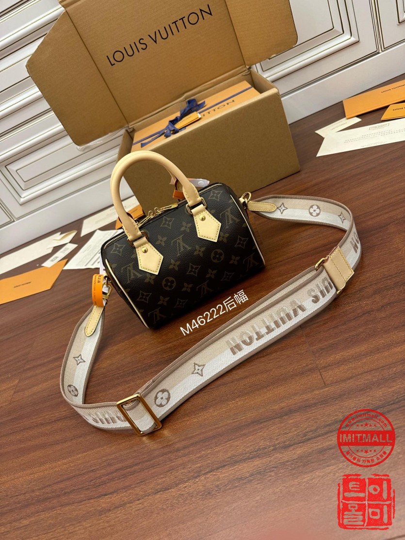 louis_vuitton_xxxxx_big_00010.jpg