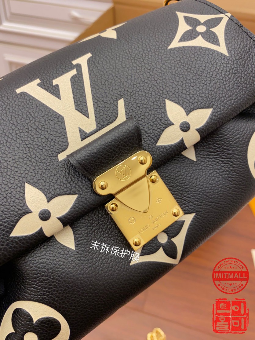 louis_vuitton_xxxxx_big_00006.jpg