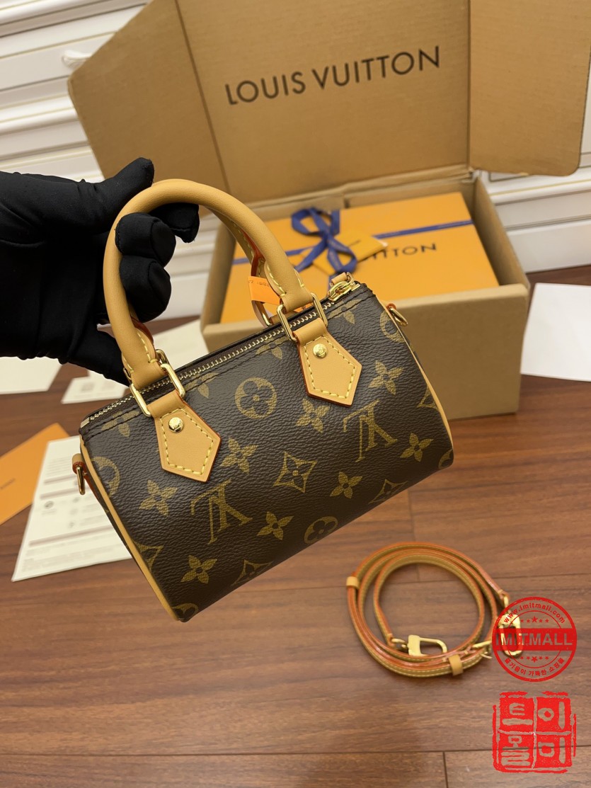 louis_vuitton_xxxxx_big_00002.jpg