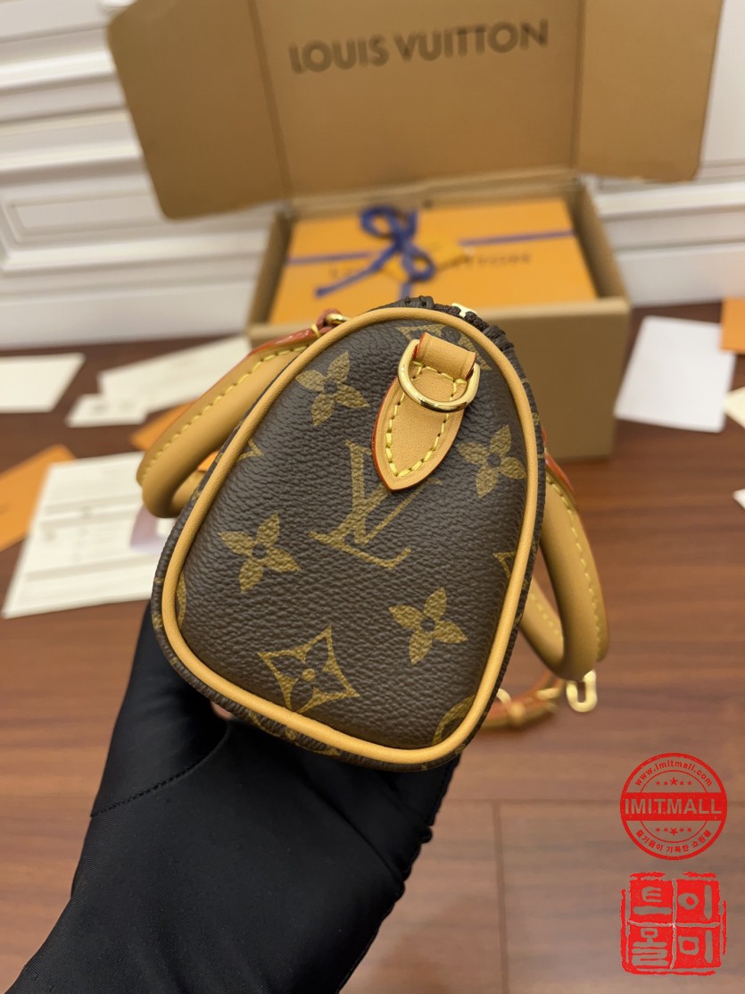 louis_vuitton_xxxxx_big_00003.jpg