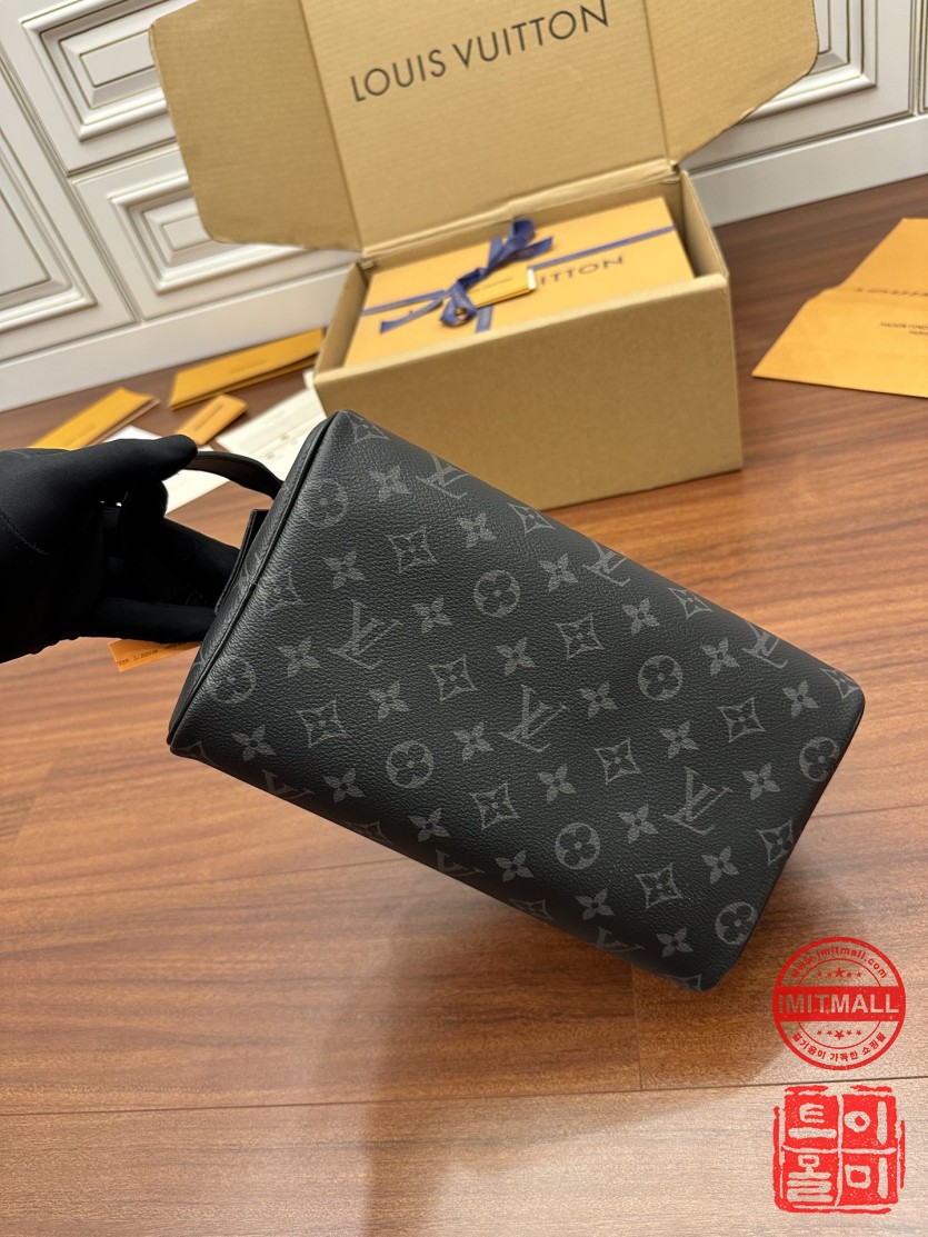 louis_vuitton_xxxxx_big_00006.jpg