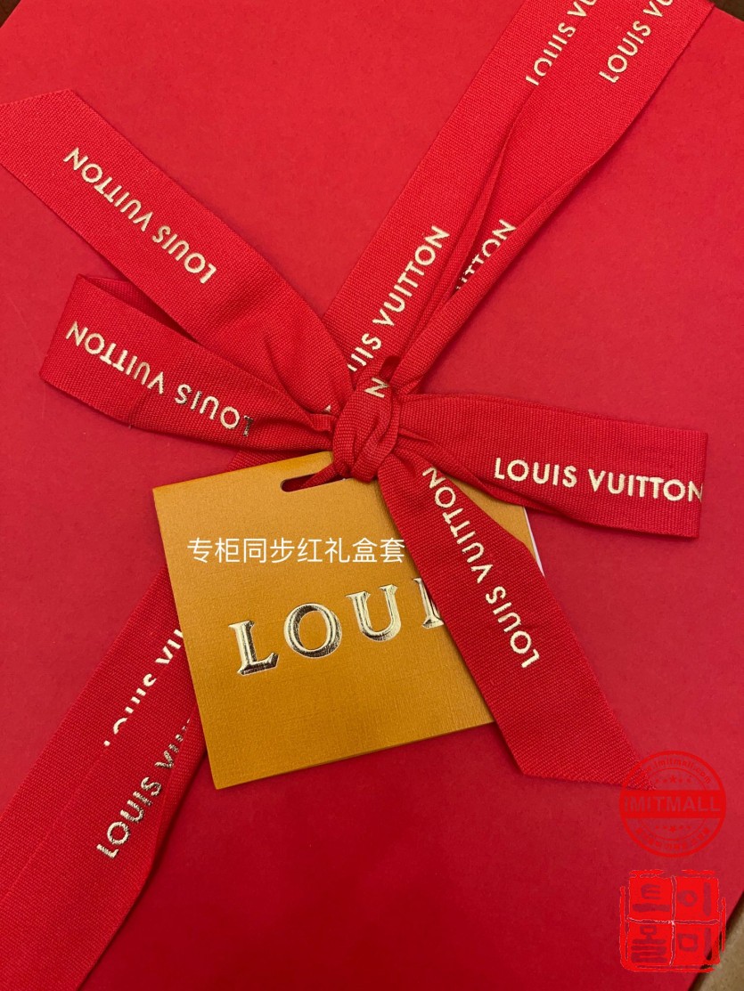 louis_vuitton_xxxxx_big_00005.jpg