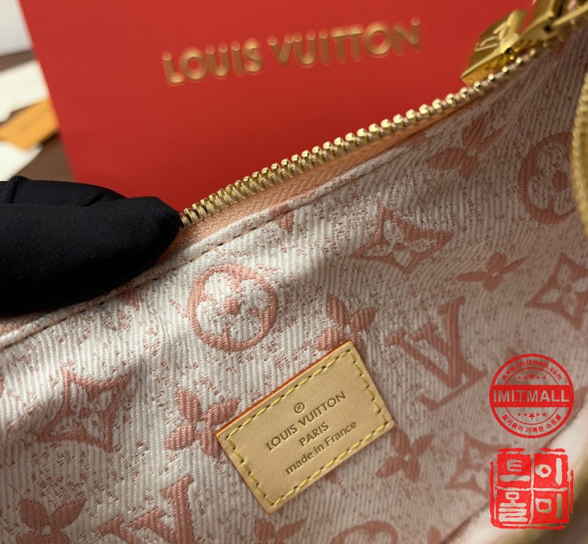 louis_vuitton_xxxxx_big_00008.jpg