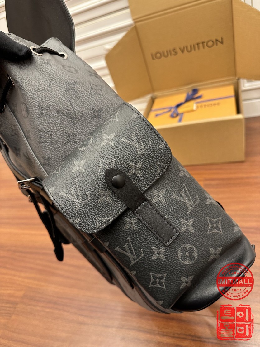 louis_vuitton_xxxxx_big_00018.jpg