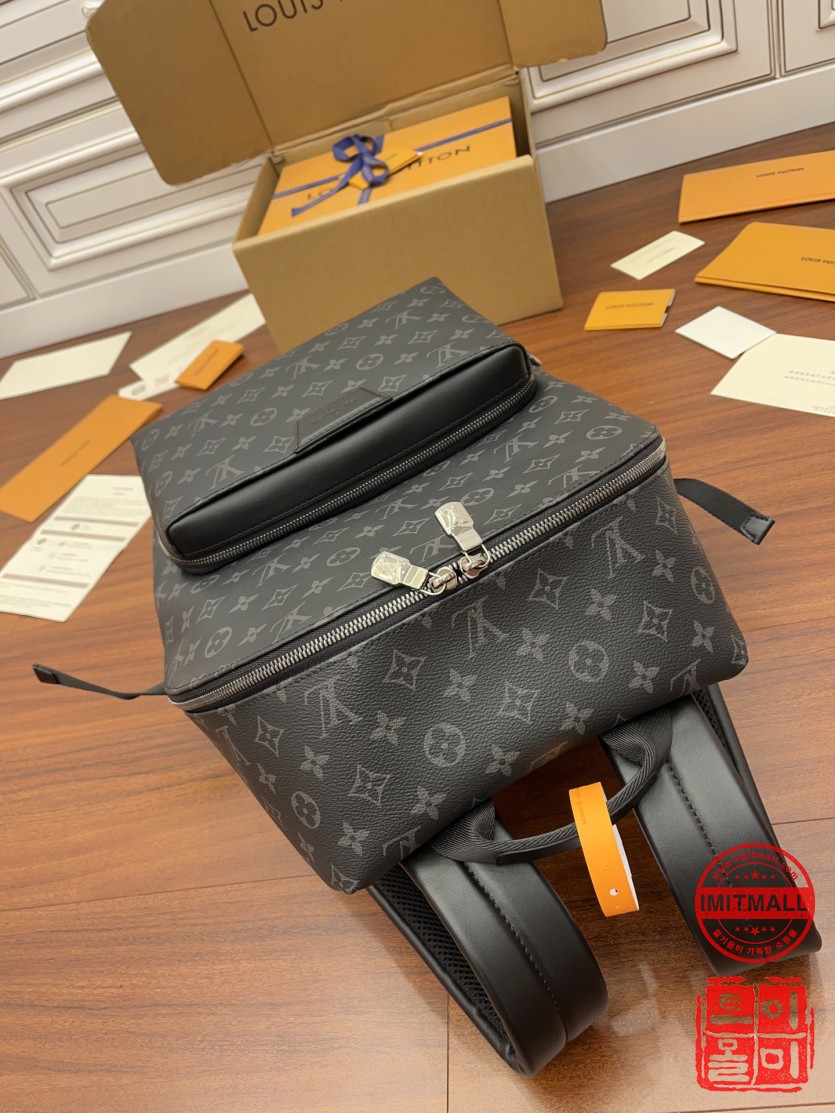 louis_vuitton_xxxxx_big_00009.jpg