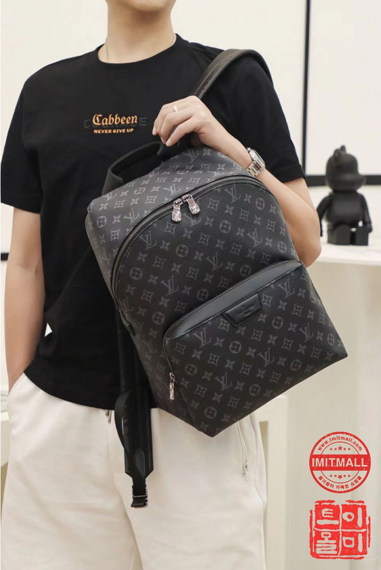 louis_vuitton_xxxxx_big_00018.jpg