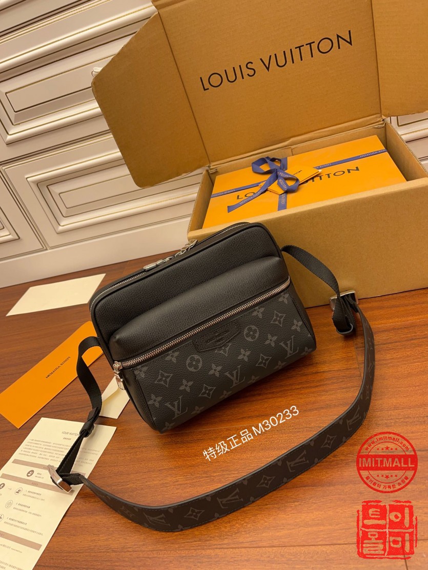 louis_vuitton_xxxxx_big_00001.jpg