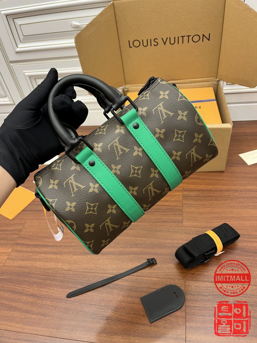 louis_vuitton_xxxxx_big_00013.jpg