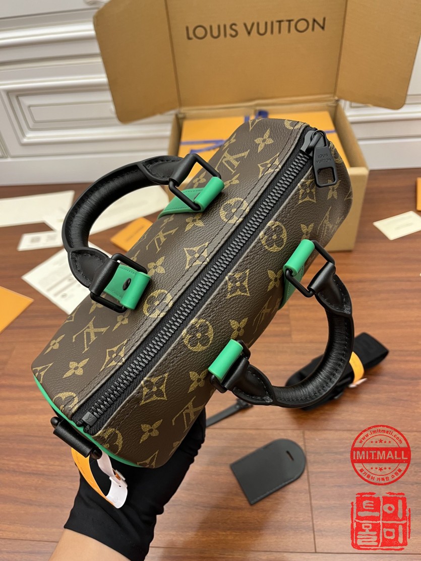 louis_vuitton_xxxxx_big_00015.jpg