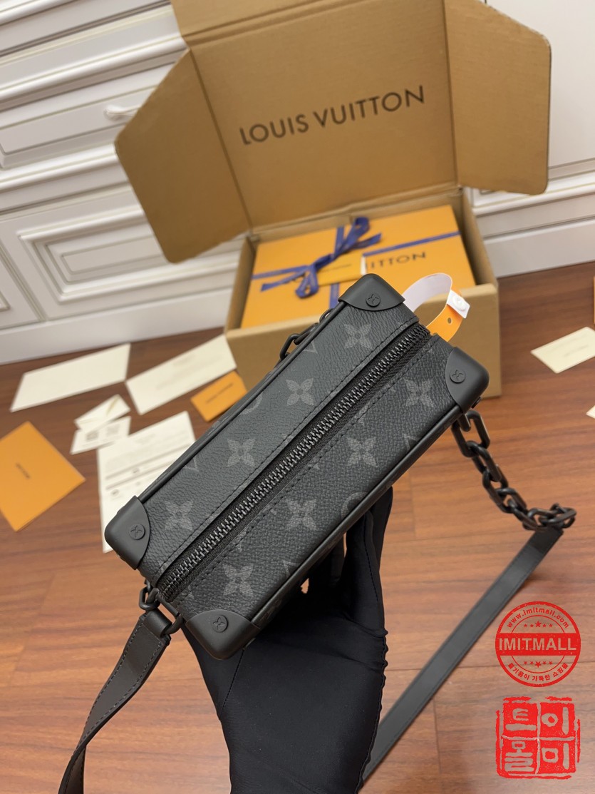 louis_vuitton_xxxxx_big_00014.jpg